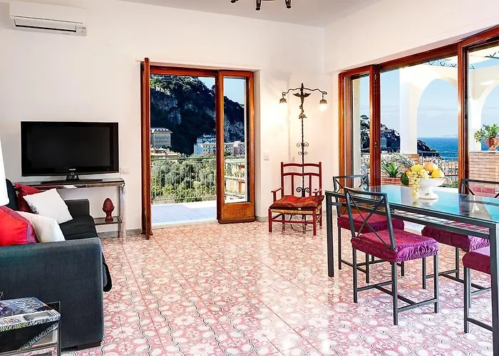 Gocce - Skyline Views In The Heart Of Daire Sorrento